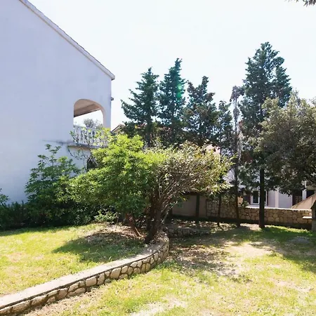 0 Bedroom In